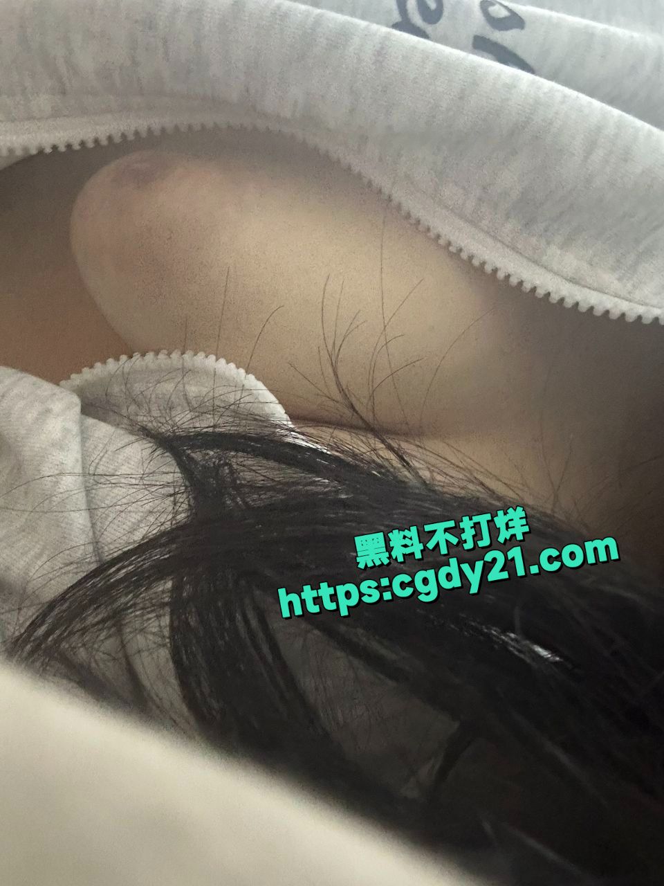 重庆19岁女高胡美瑶 长相可爱 身体却很骚23
