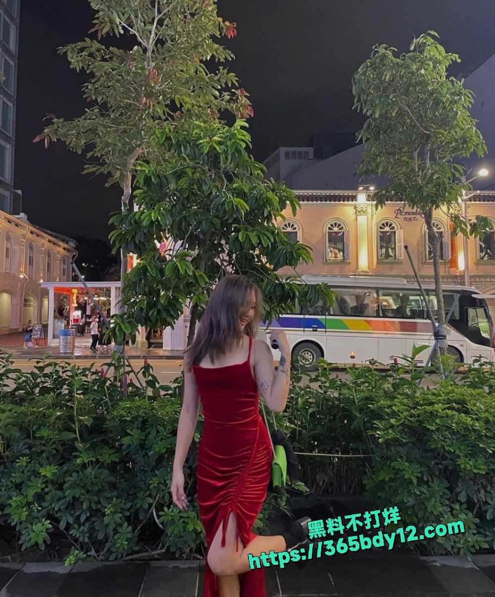 ig新加坡混血女网红 9