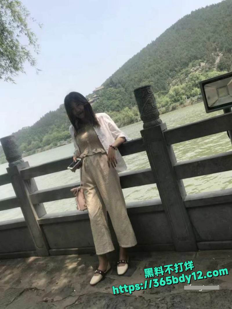 广西百色乖乖女陈小莹分手性爱视频泄露