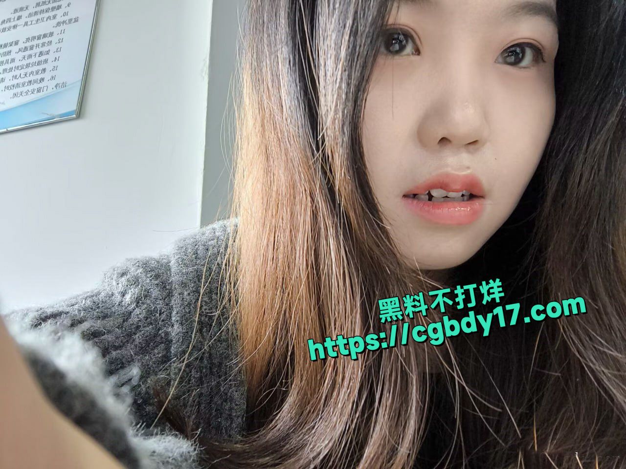 甘肃反差婊眼镜骚妹于雪 自慰抵押视频真情流露40