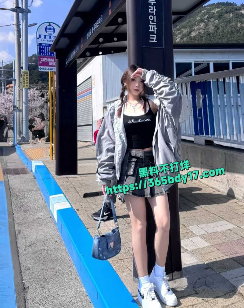 极品高颜值小网美欣梨