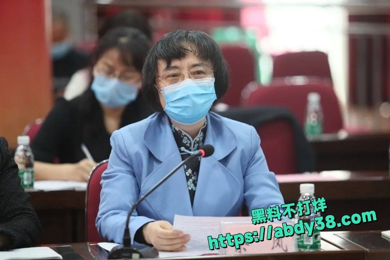 重庆垫江副主任余凤偷情男下属 5
