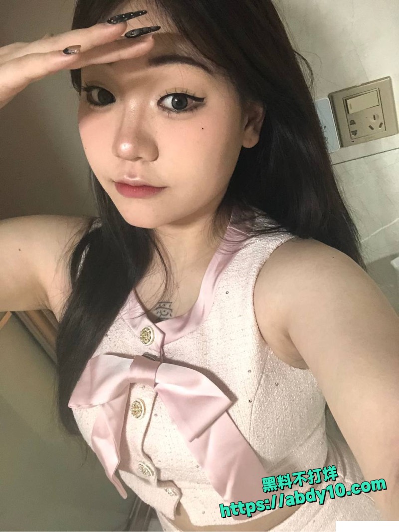 06年四川嫩妹裸贷抵押视频 2