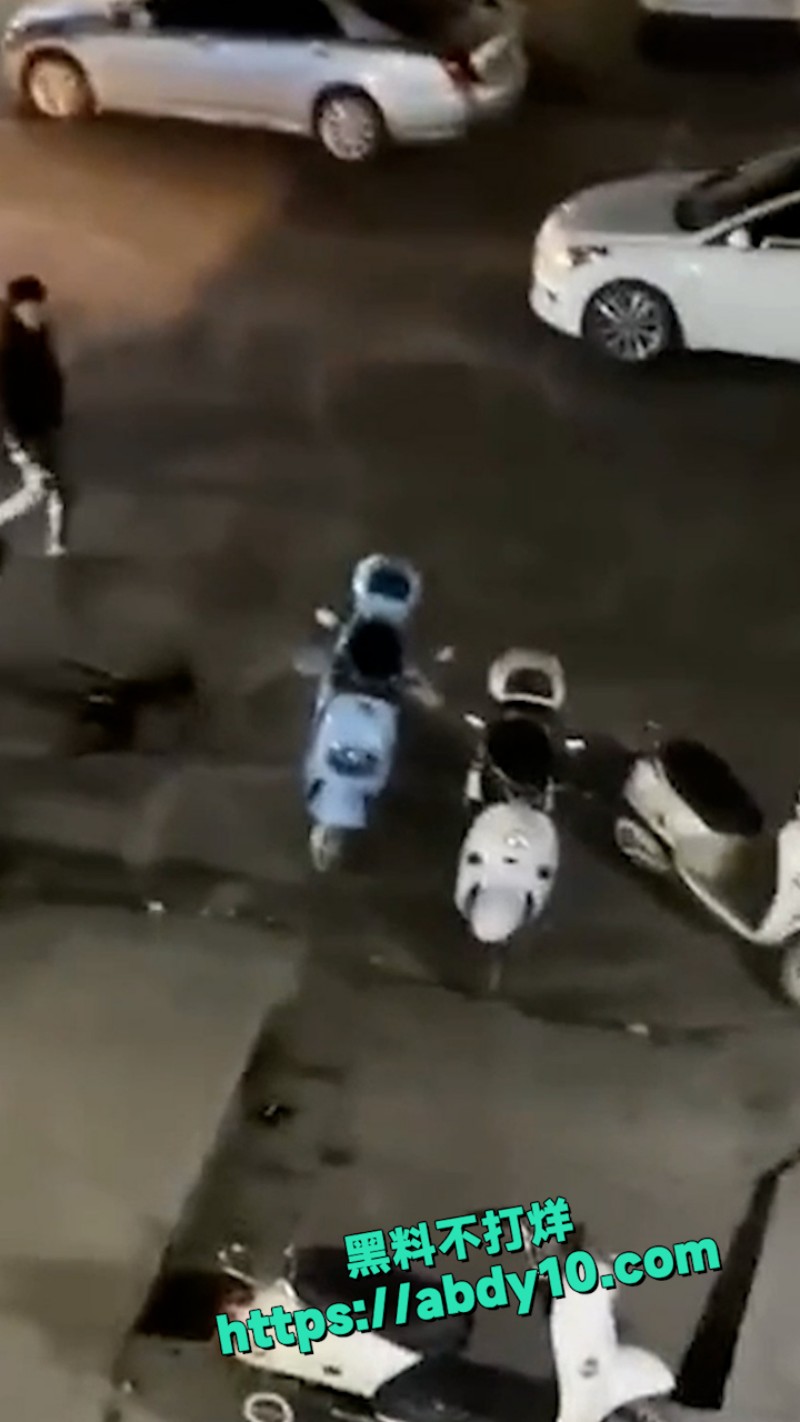 广东渔夫烧烤店发生乱斗火拼 8