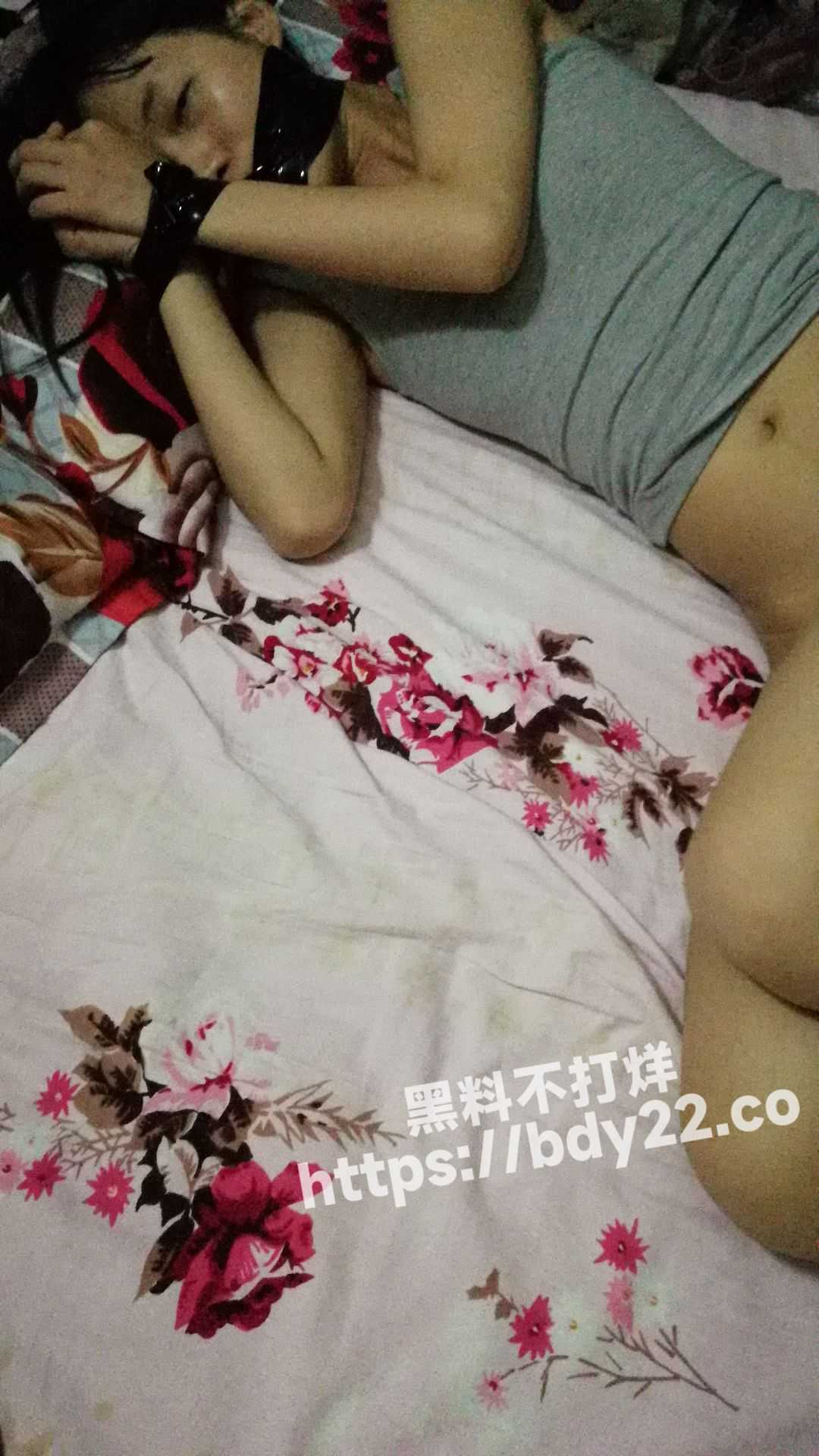 086AAA868C9600BB8A674156E8644FC4.jpg