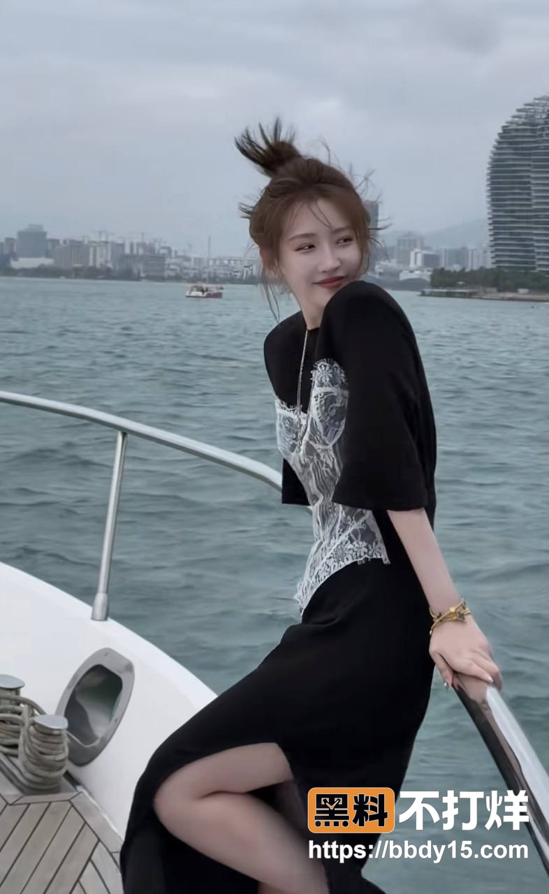 女网红出轨堂弟36