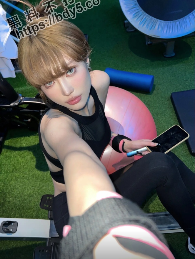 1 (4).jpg