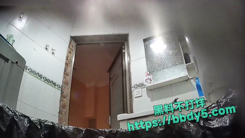 正面视角偷拍夜场反差公主4