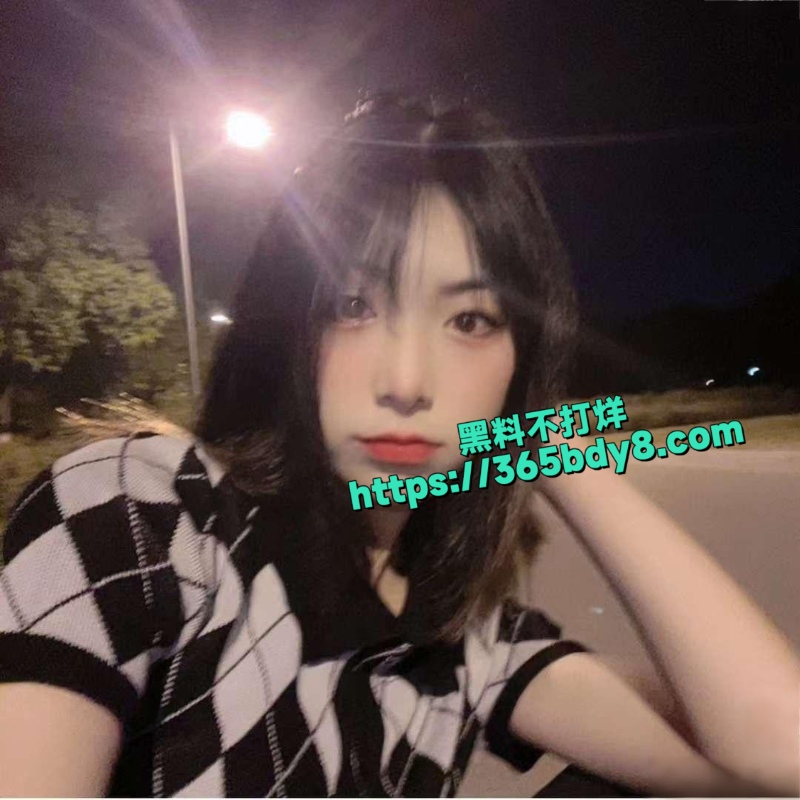 恋物加料看着她们喝下8