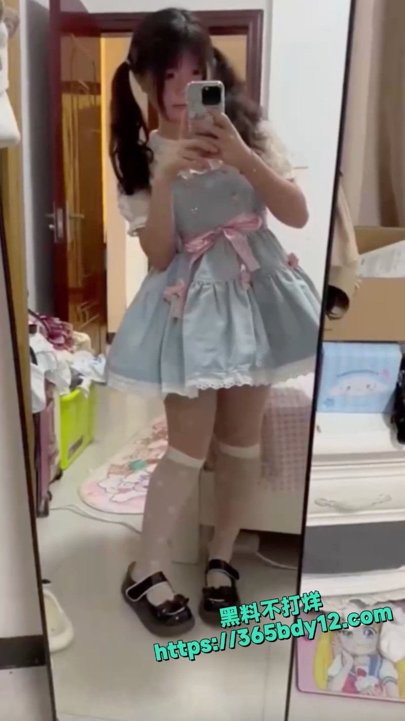 翘臀萝莉1
