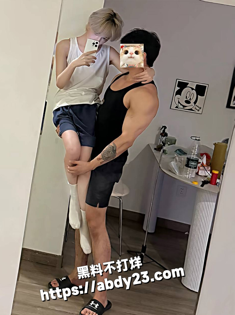 全网60w粉TS网红选妃睡粉49