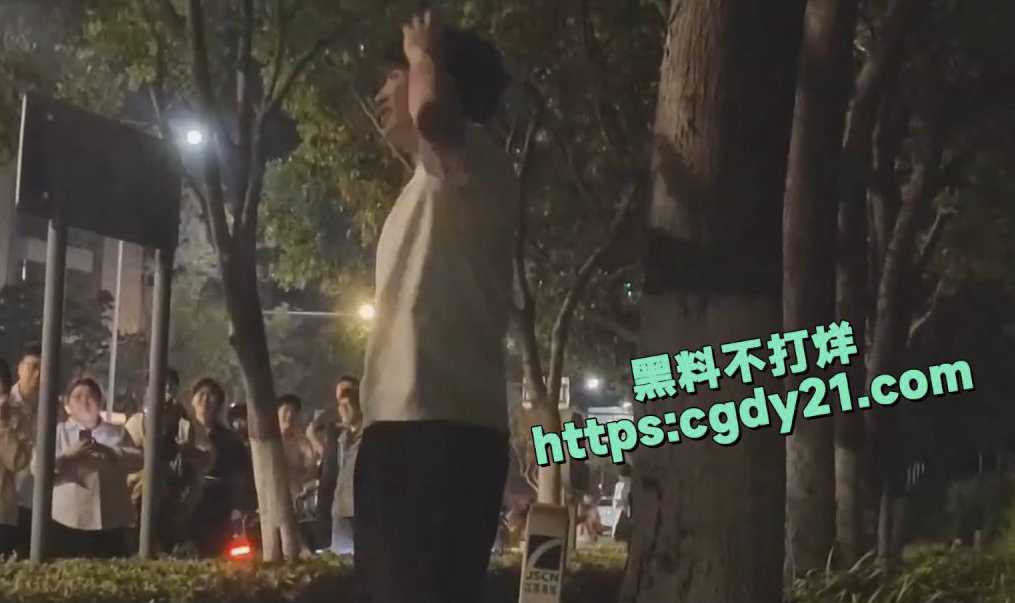 江苏泰州23号晚南师大泰州学院 又一位纯爱战士倒下了3