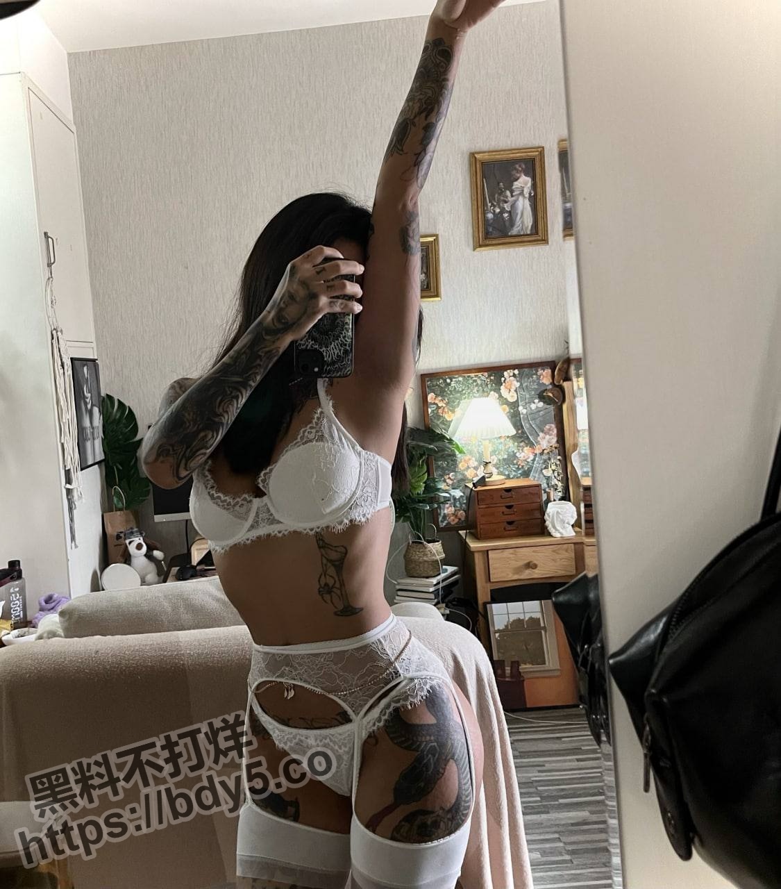抖音妖姬刺青阿诗自慰视频.jpg
