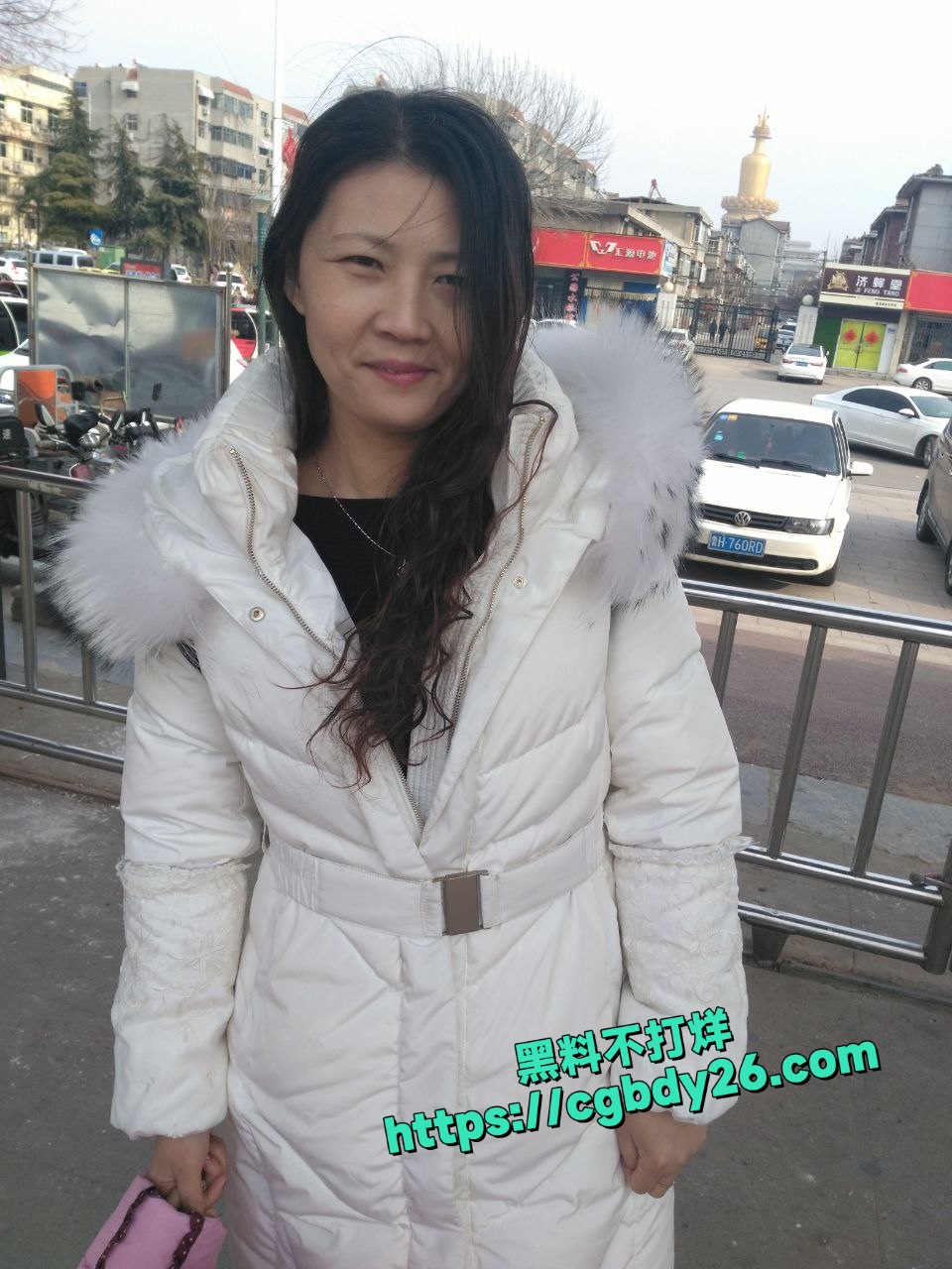 山东济宁风骚人妻灌醉颜射拳交嗷嗷叫唤1