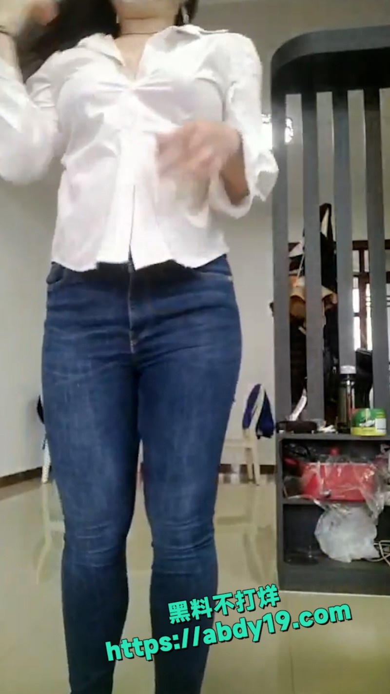 快手大奶少妇 爱吃小葡萄 5