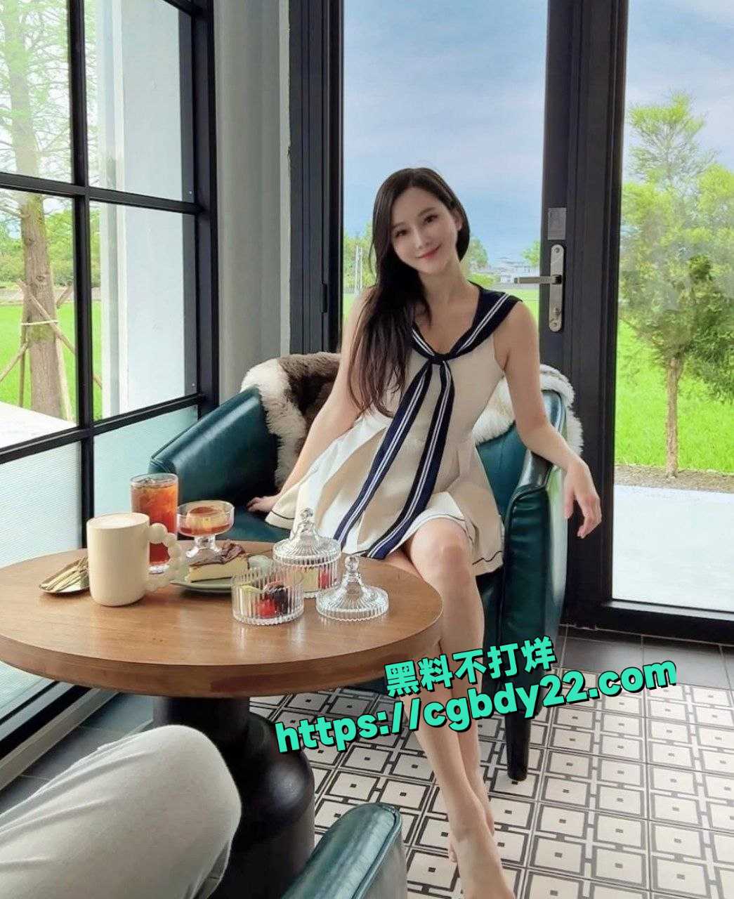 旅行博主杨淇安 与男友自拍的露脸口交视频和做爱视频被外流5