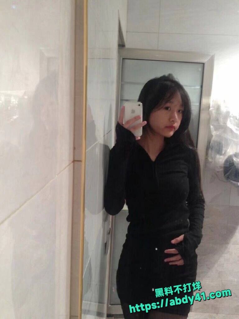 发育超好的学生妹 1