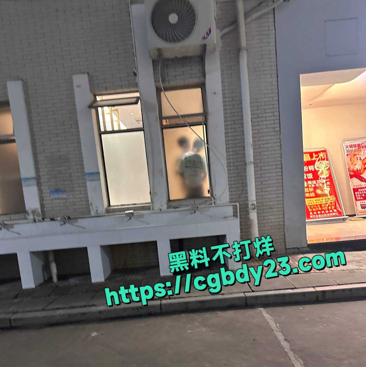 闽南师范大学男生厕所做爱3