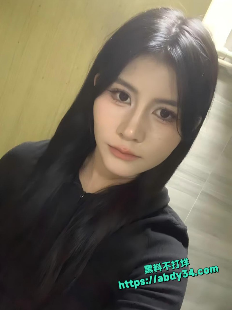 云南师范大学女大学生杨晓莹3