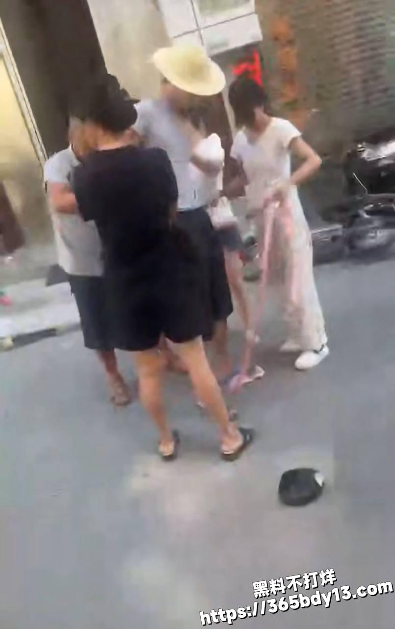 偷女人内衣黑料1