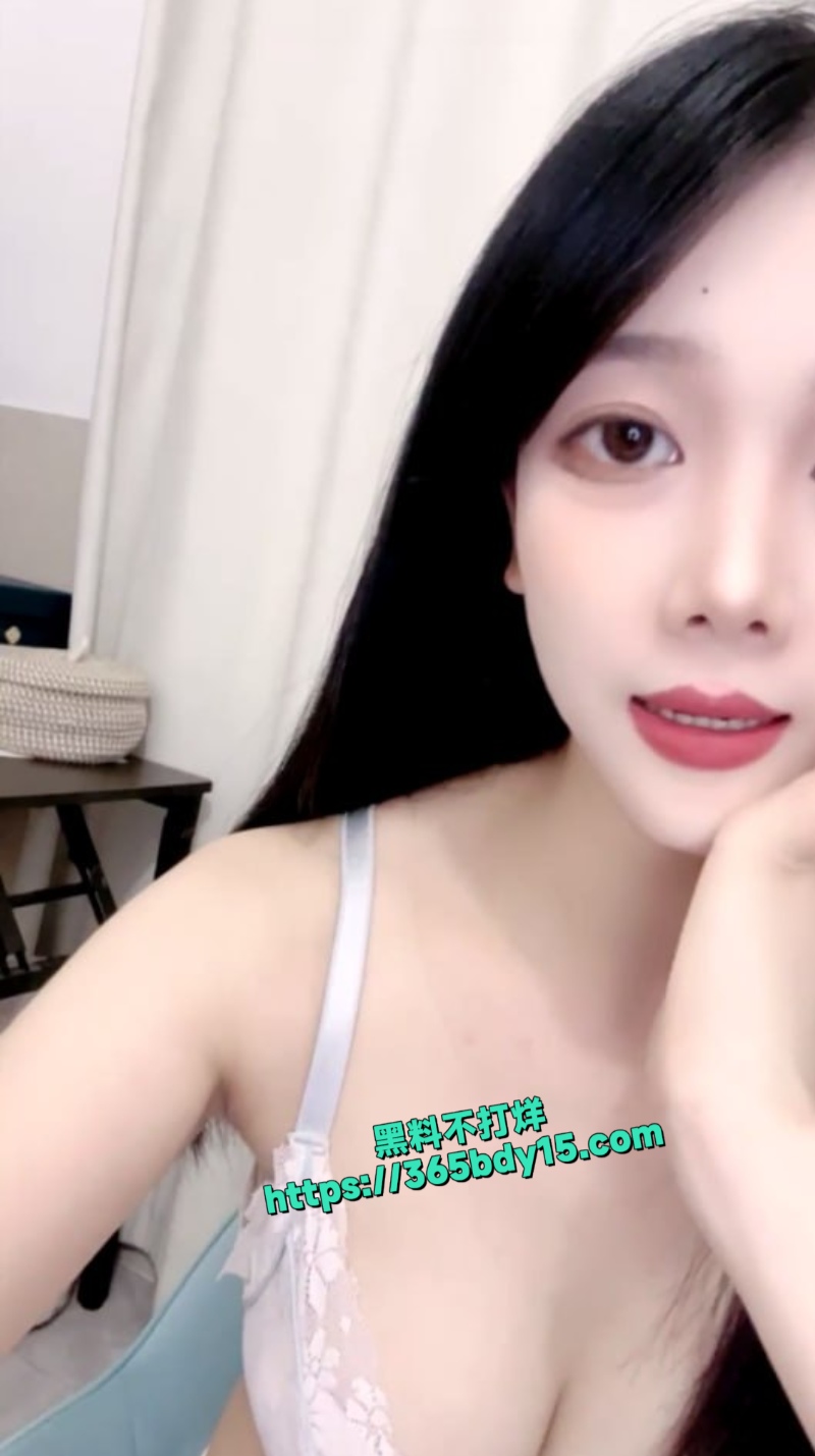 主播奶梨呀7