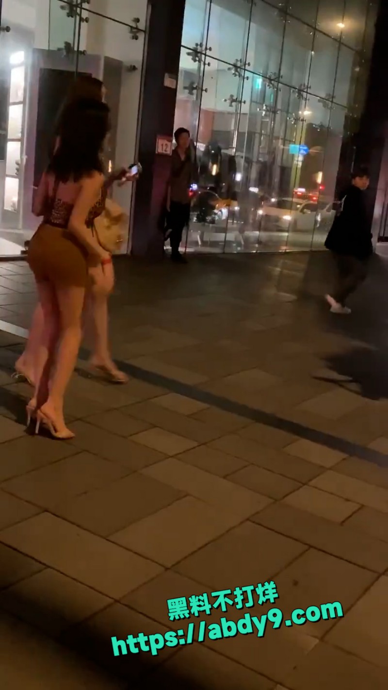 台湾男子看不惯泰国人妖 11