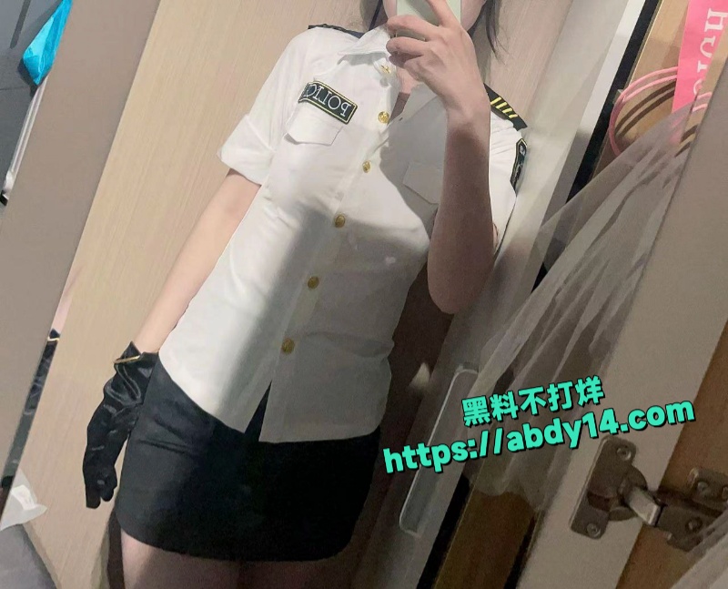 湖南银行工作人员程芯琪不雅视频 1