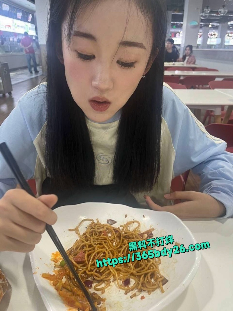 西安财经大学陈美玲不雅视频流出 3