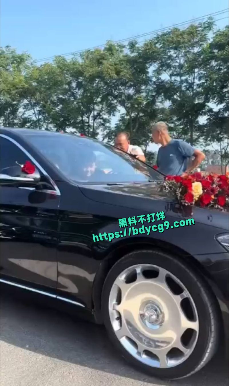 河南周口沈丘拦截婚车现场警察来了都不管用3