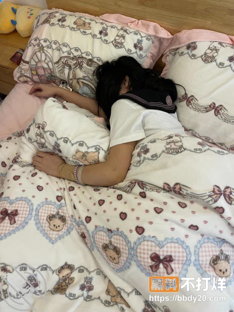 海角大神我是奶气草莓原创