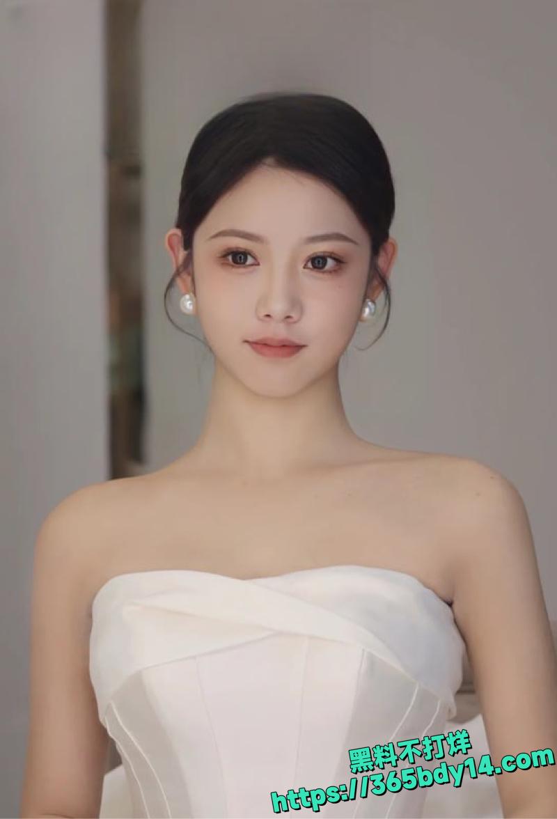 COCO直播新娘化妆意外露点1.j