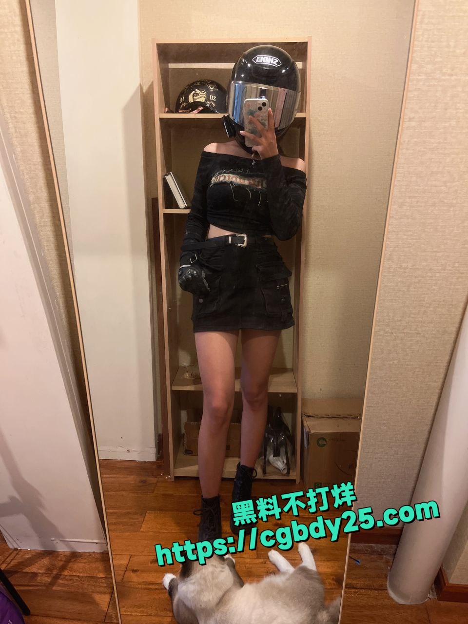 成都卖逼的机车网红被金主疯狂插入体内探索蜜穴18