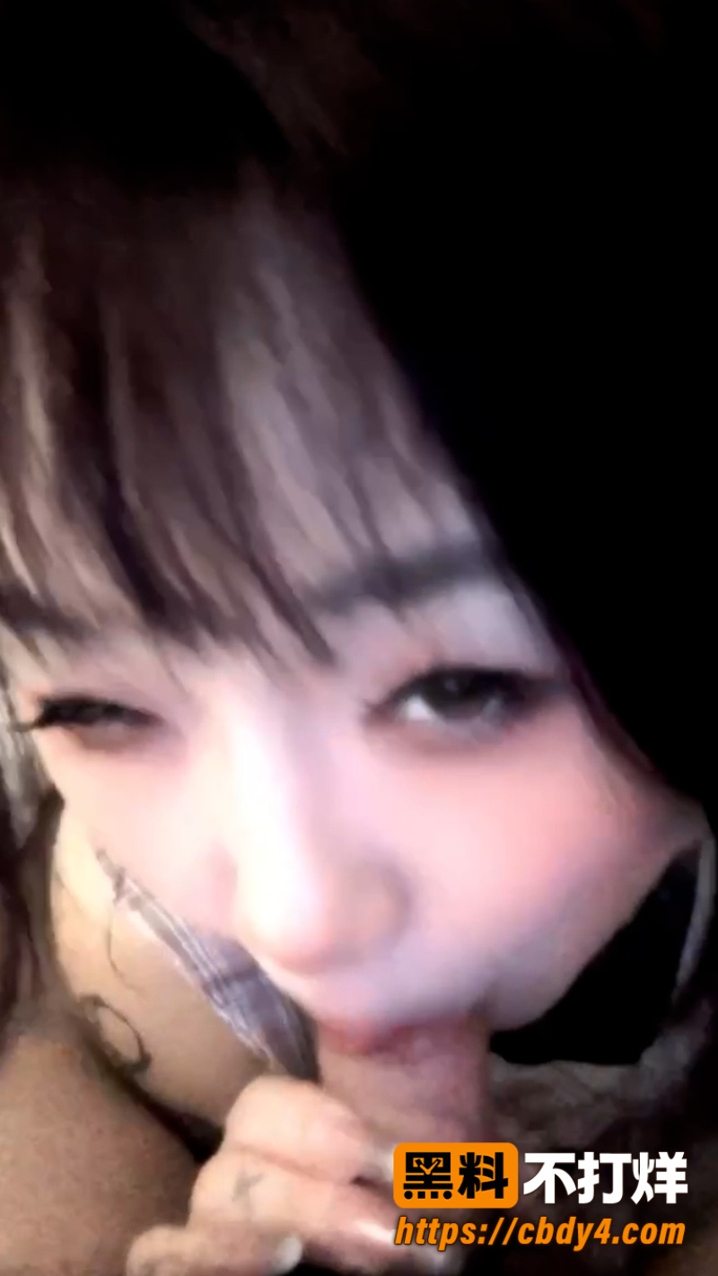 小坦克精神小妹咯咯哒 15