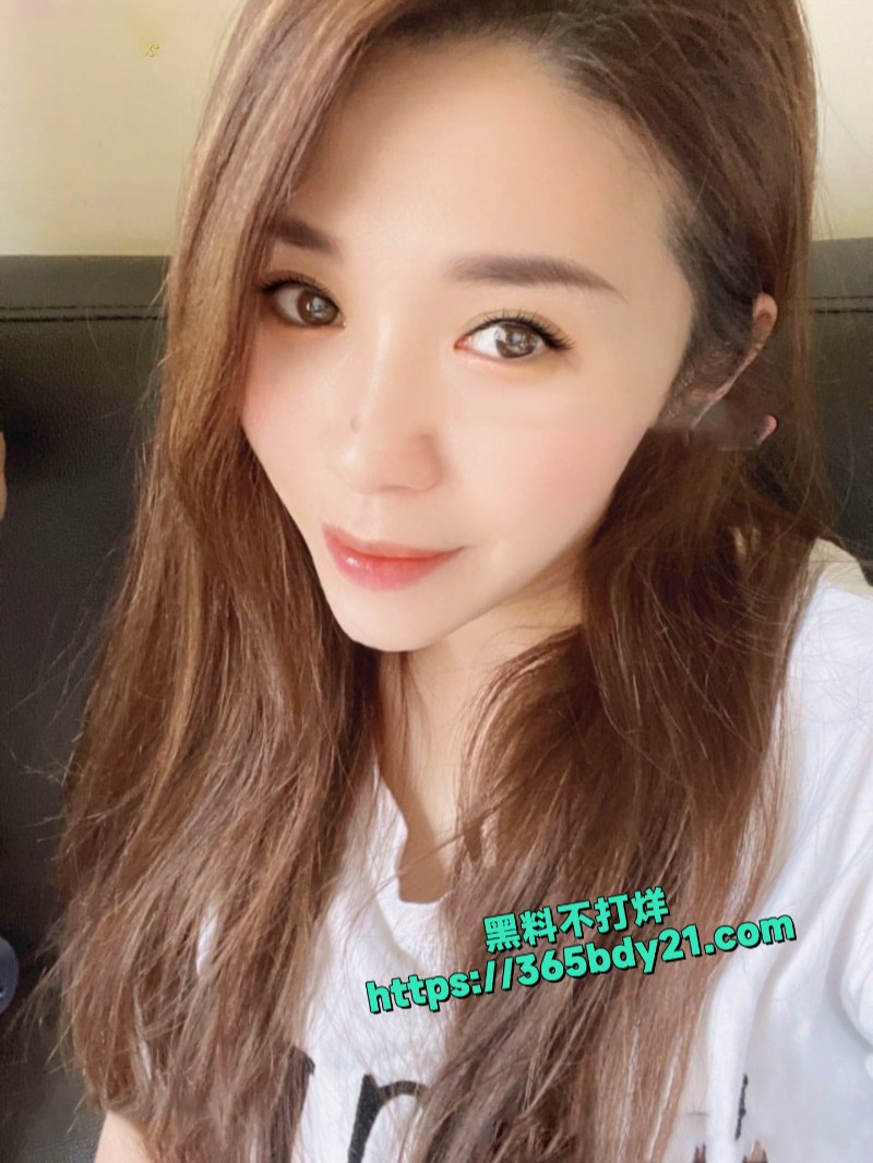 贤妻良母变纹身舌钉骚母狗 4