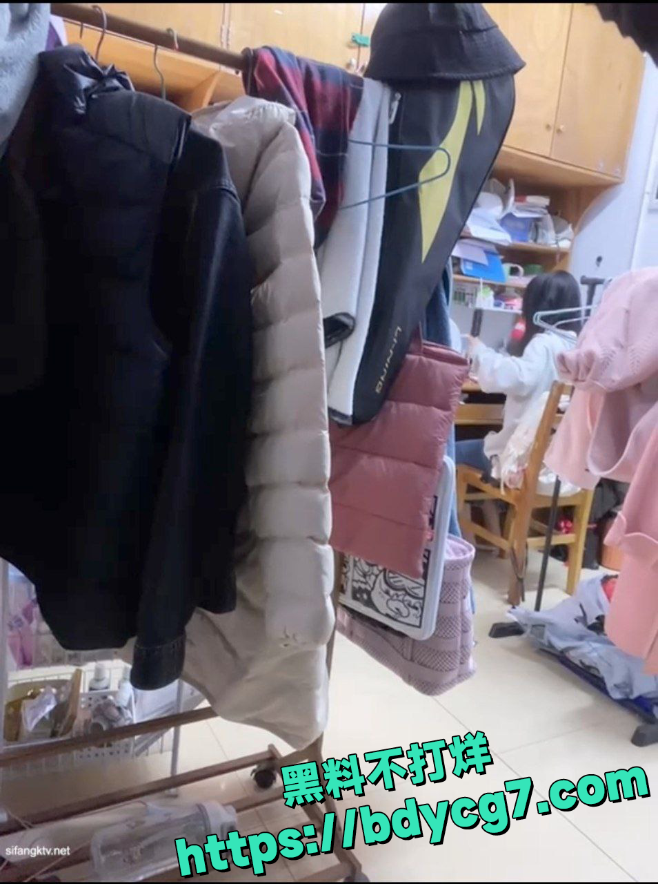 抖音风女大学生福利4