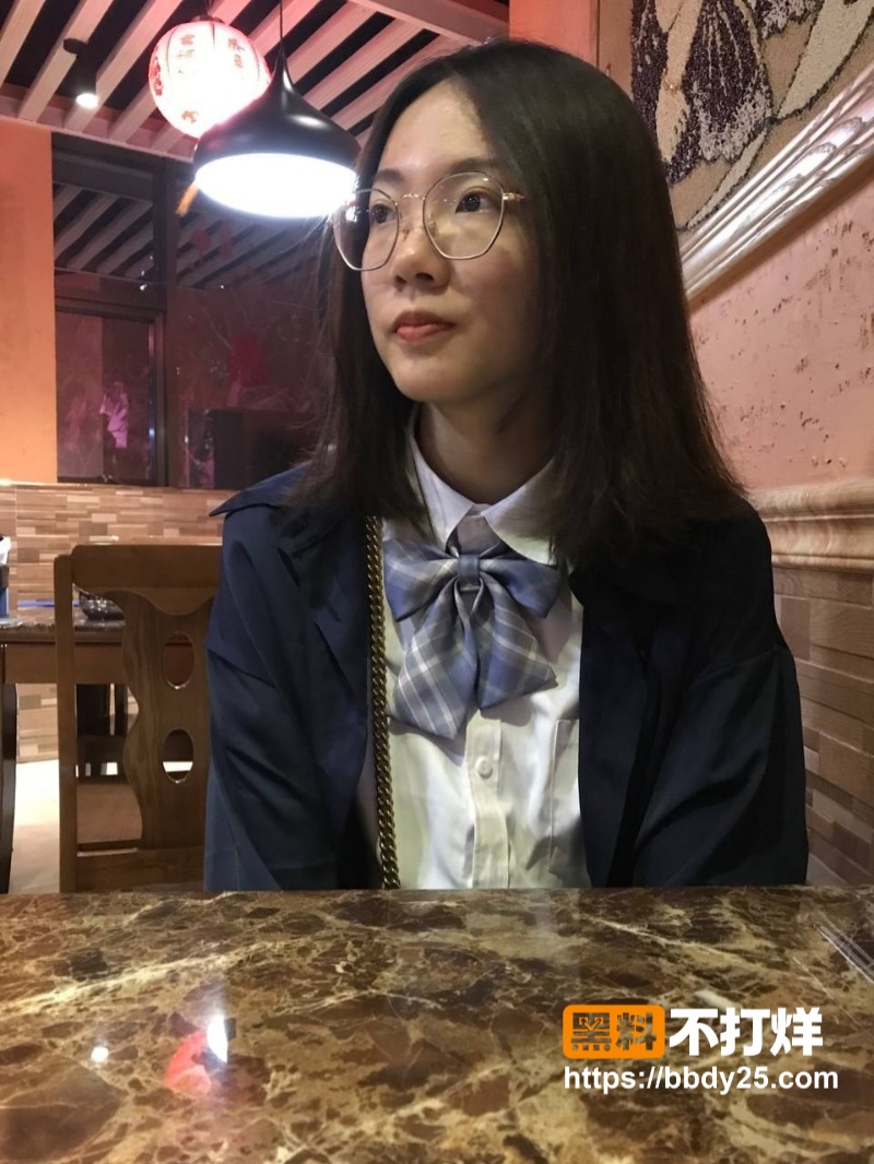 某三甲医院极品反差婊护士吴新园107