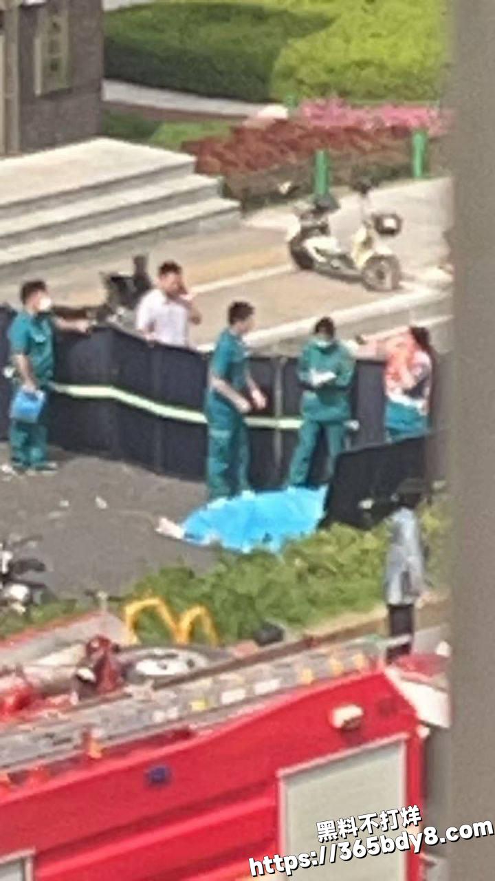 河南郑州车祸4
