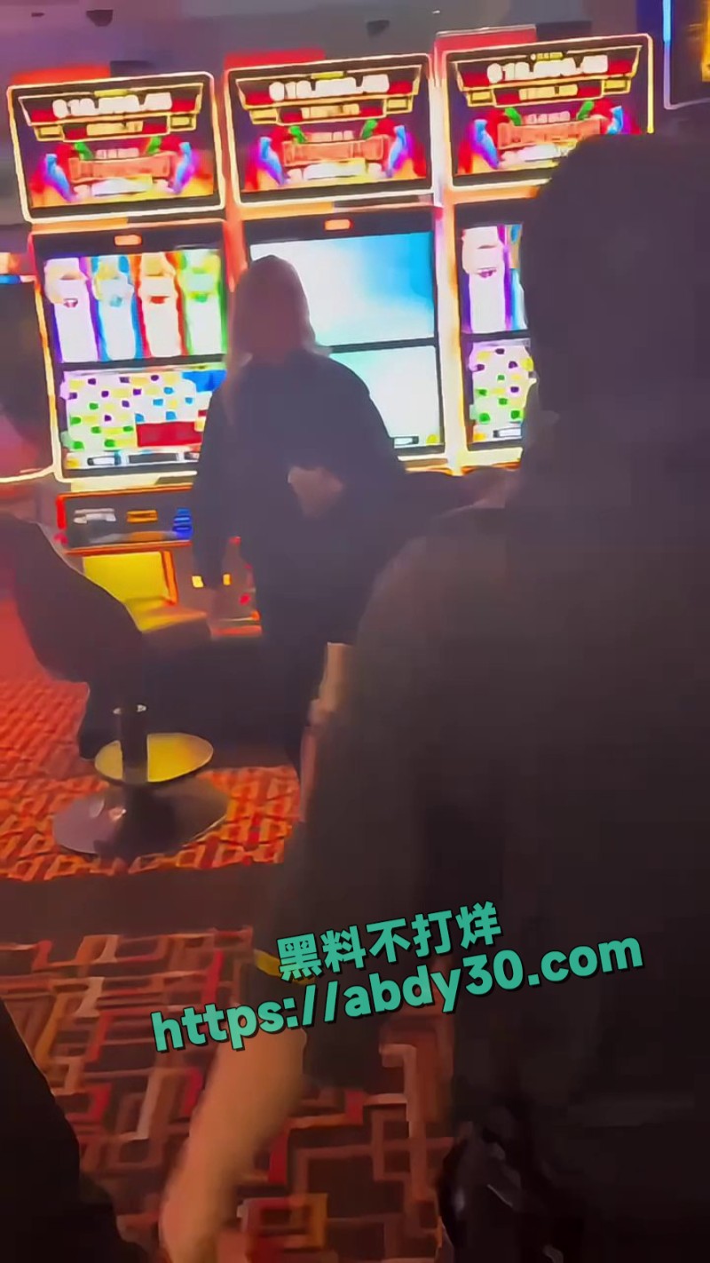 老黑1打4多人对抗7