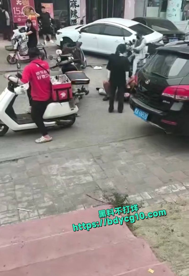 本来只是打架斗殴然后变成骂警察袭警了4