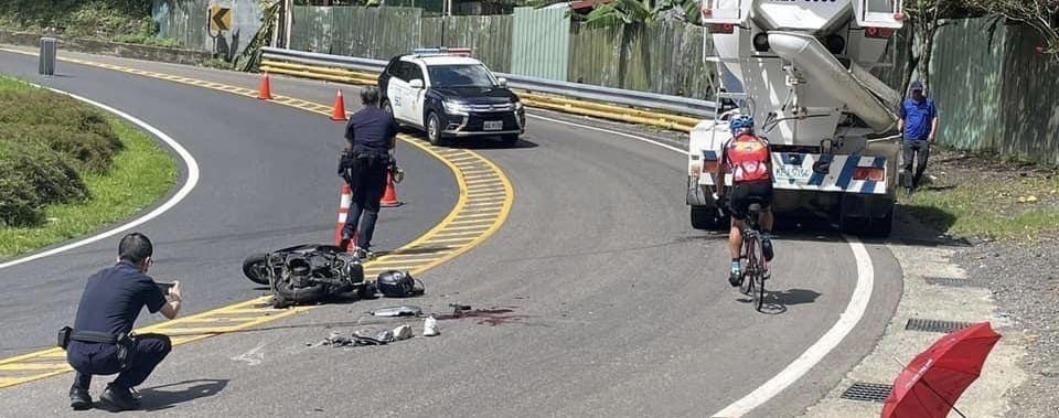 16岁无驾驶证少女IG发文重新投胎,没想到当天车祸真的投胎了