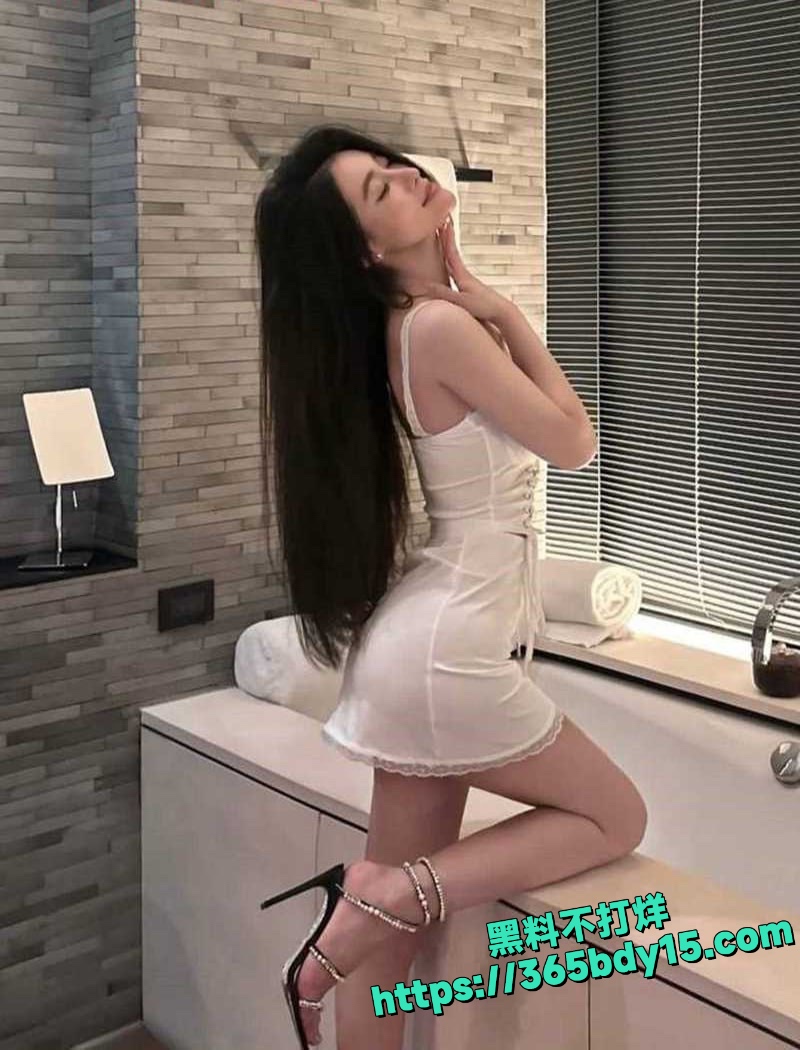 广东大四女神李羡儿酒店3P视频泄露