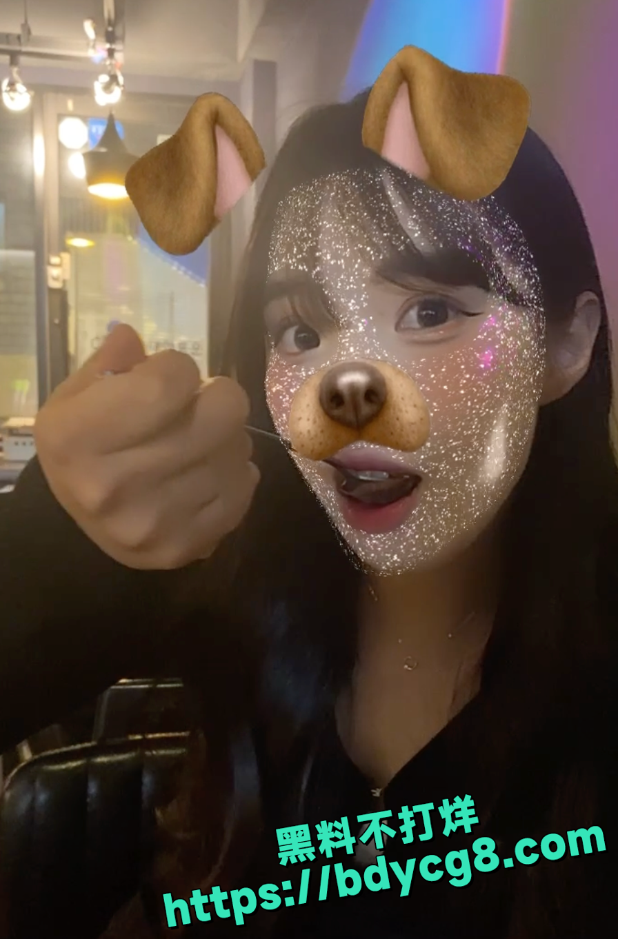 超美韩国小姐姐反差暴露1