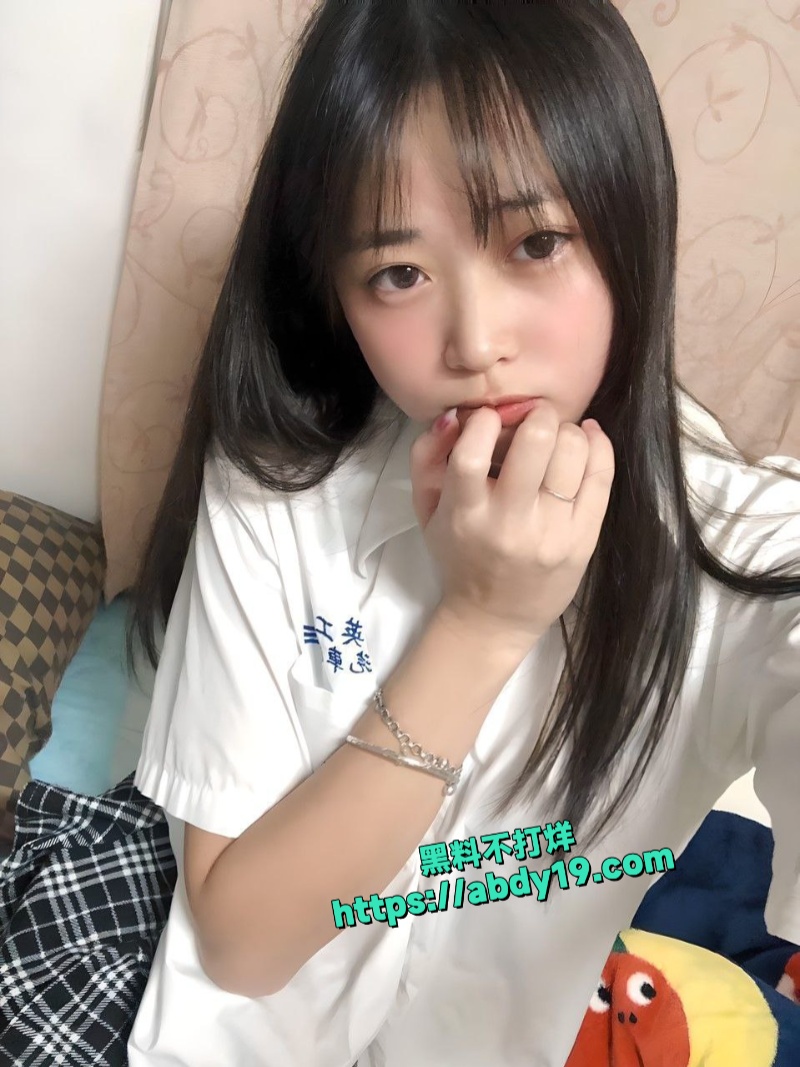 极品反差母狗马小朵不雅视频流出 3