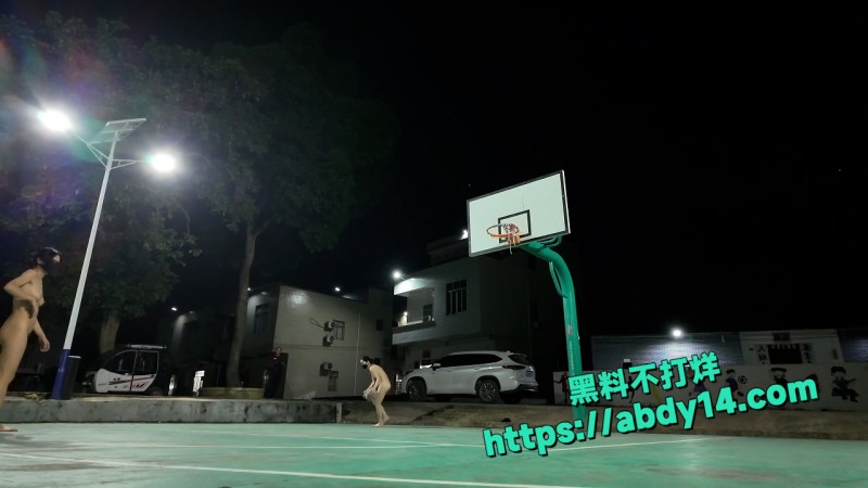 大胆露出无视路人 7