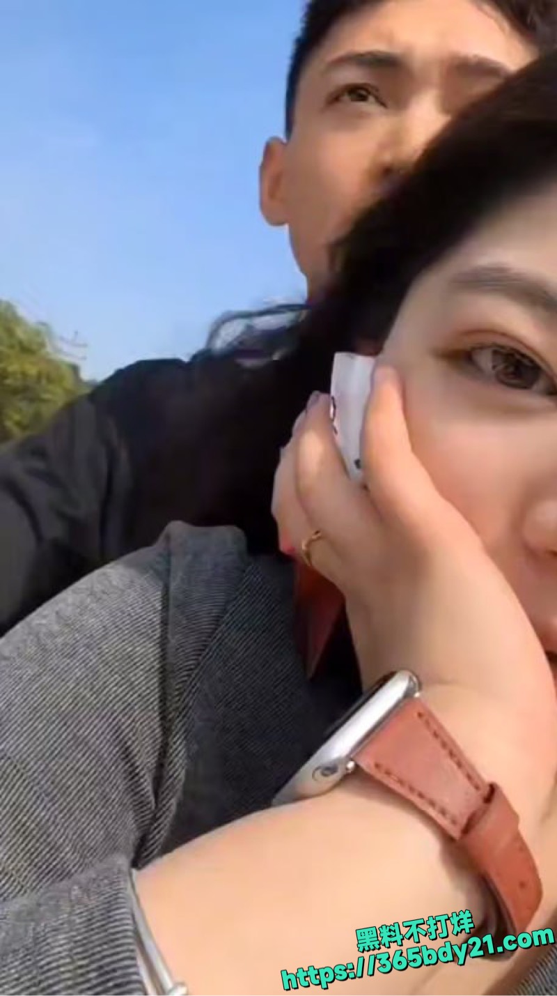 顶级反差闺蜜勾引老公 5