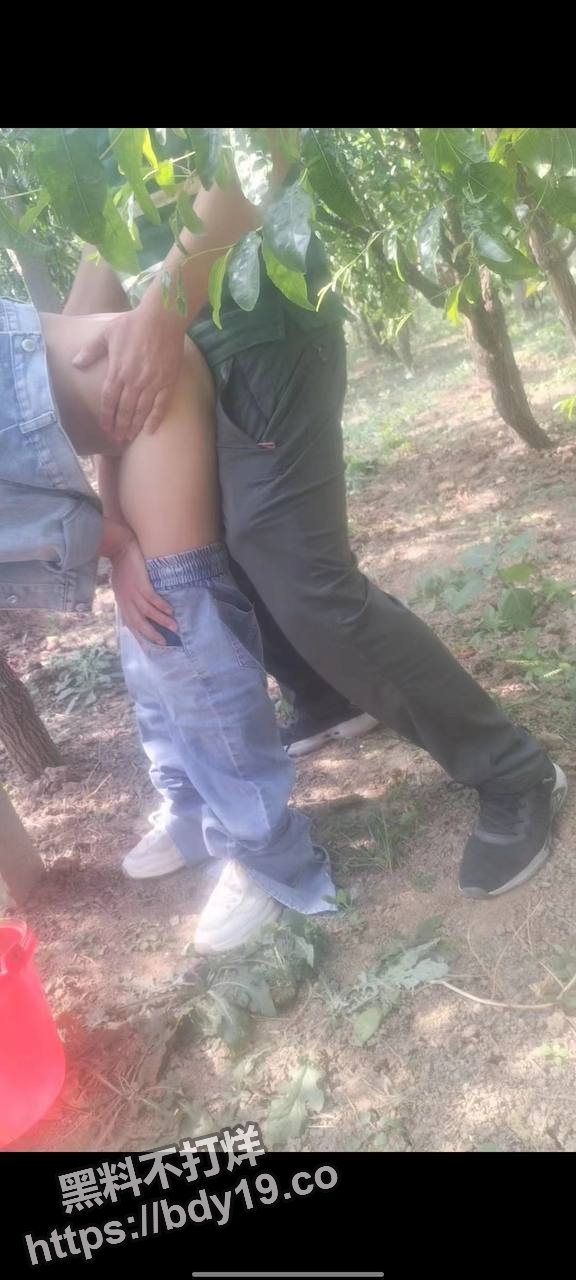 山东省卖冬枣女老板李淑红.jpg