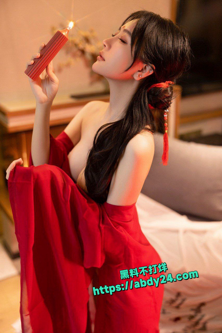 福利姬穿古装滴蜡视频 3