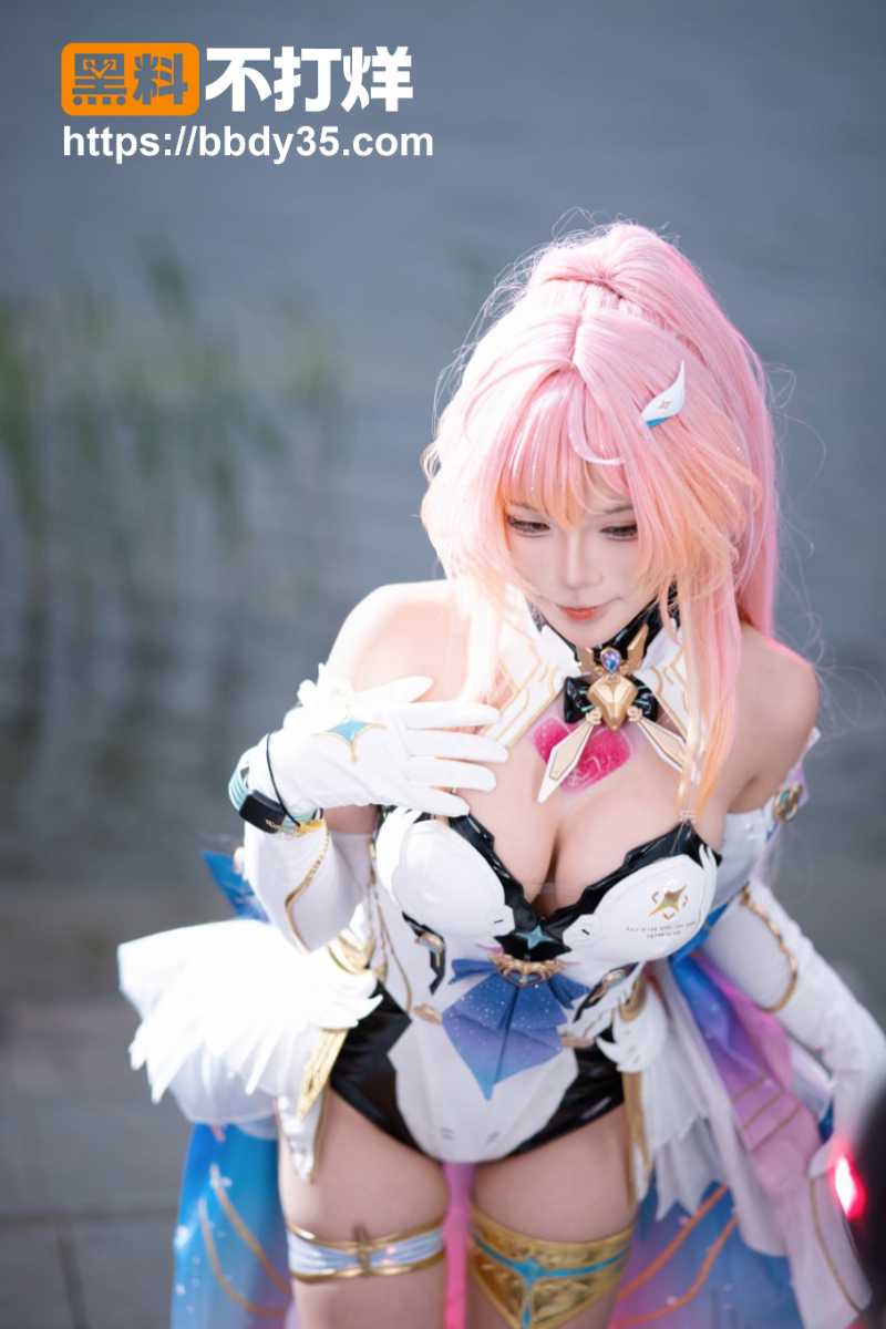 月亮hoshi ai去衣1