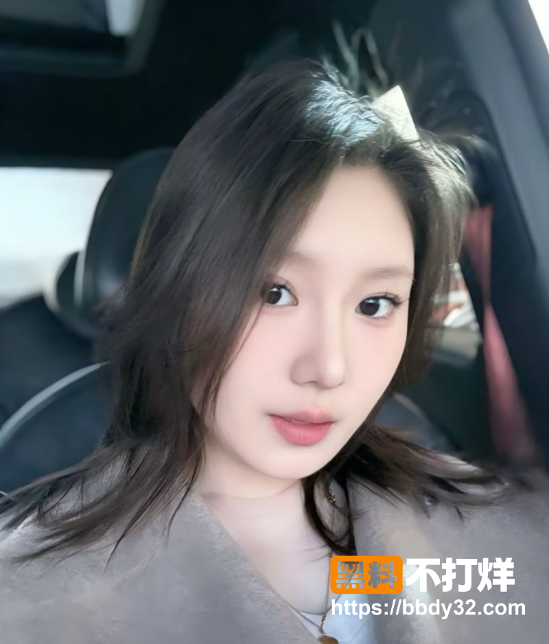 烟台女大学生陈屹鑫私密视频流出1