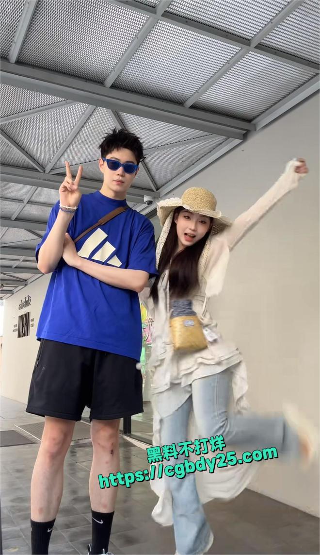 小郑嘻嘻12